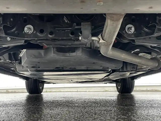 トヨタ ＲＡＶ４ ハイブリッドG 滋賀県 2023(令5)年 5.3万km アティチュードブラックマイカ ワンオーナー/モデリスタフルエアロ/10.5インチディスプレイオーディオ/・ナビ機能/フルセグ/TVキャンセラー/・FM/AM/Bluetooth/USB/全方位カメラ/純正ドライブレコーダー/デジタルインナーミラー/ビルトインETC2.0/レザーシート/パワーシート/メモリシート/シートベンチレーション/革巻きステアリング/ハンドルヒーター/パワーバックドア/オートブレーキホールド/レーダークルーズコントロール/クリアランスソナー/プリクラッシュセーフティ/レーントレーシングアシスト/ロードサインアシスト/ドライバー異常時対応システム/アクティブドライビングアシスト/発進遅れ告知機能/低速時加速抑制機能/緊急時操舵支援（アクティブ操舵機能付）/フロントクロストラフィックアラート/レーンチェンジアシスト/パーキングサポートブレーキ/アイドリングストップ/LEDヘッドライト/オートライト/アダプティブハイビームシステム/フォグランプ/電格ウィンカーミラー/プッシュスタート/スマートキー×２