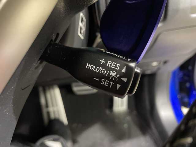 レクサス ＧＳ 300h Fスポーツ 山口県 2016(平28)年 8.3万km ヒートブルーコントラストレイヤリング 純正ナビ/（ＣＤ　Ｂｌｕ－ｒａｙ　Ｂｌｕｅｔｏｏｔｈ）/フルセグTV/バックカメラ/ビルトインETC/追従クルコン/レーンキープ/衝突軽減ブレーキ/オートハイビーム/ステアリングヒーター/レザーシート/シートヒーター/エアシート/メモリ付パワーシート/ステアリングヒーター/LEDヘッドライト/フォグライト/純正AW