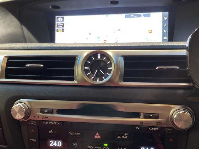 レクサス ＧＳ 300h Fスポーツ 山口県 2016(平28)年 8.3万km ヒートブルーコントラストレイヤリング 純正ナビ/（ＣＤ　Ｂｌｕ－ｒａｙ　Ｂｌｕｅｔｏｏｔｈ）/フルセグTV/バックカメラ/ビルトインETC/追従クルコン/レーンキープ/衝突軽減ブレーキ/オートハイビーム/ステアリングヒーター/レザーシート/シートヒーター/エアシート/メモリ付パワーシート/ステアリングヒーター/LEDヘッドライト/フォグライト/純正AW