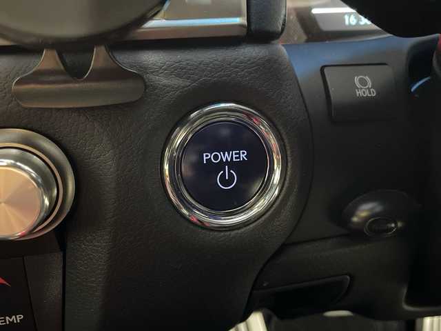 レクサス ＧＳ 300h Fスポーツ 山口県 2016(平28)年 8.3万km ヒートブルーコントラストレイヤリング 純正ナビ/（ＣＤ　Ｂｌｕ－ｒａｙ　Ｂｌｕｅｔｏｏｔｈ）/フルセグTV/バックカメラ/ビルトインETC/追従クルコン/レーンキープ/衝突軽減ブレーキ/オートハイビーム/ステアリングヒーター/レザーシート/シートヒーター/エアシート/メモリ付パワーシート/ステアリングヒーター/LEDヘッドライト/フォグライト/純正AW