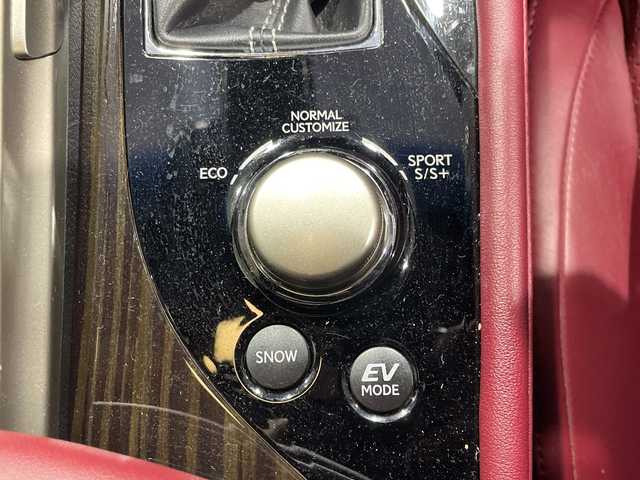 レクサス ＧＳ 300h Fスポーツ 山口県 2016(平28)年 8.3万km ヒートブルーコントラストレイヤリング 純正ナビ/（ＣＤ　Ｂｌｕ－ｒａｙ　Ｂｌｕｅｔｏｏｔｈ）/フルセグTV/バックカメラ/ビルトインETC/追従クルコン/レーンキープ/衝突軽減ブレーキ/オートハイビーム/ステアリングヒーター/レザーシート/シートヒーター/エアシート/メモリ付パワーシート/ステアリングヒーター/LEDヘッドライト/フォグライト/純正AW