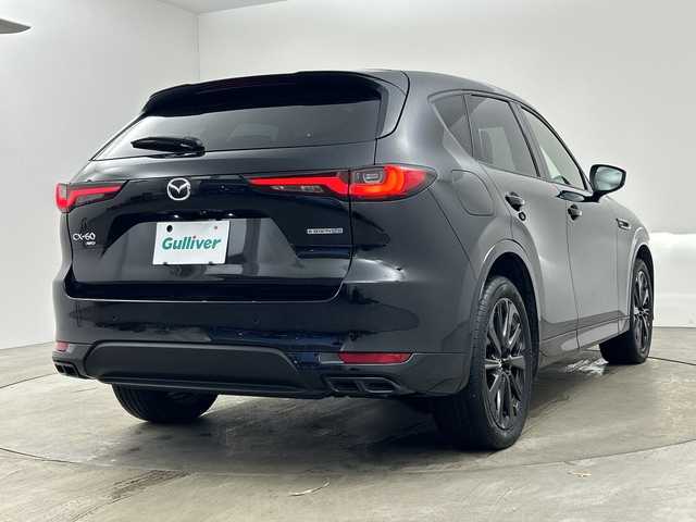 マツダ ＣＸ－６０ ＰＨＥＶ エクスクルーシブスポーツ 兵庫県 2023(令5)年 2.6万km ジェットブラックマイカ ・ドライバーパーソナライゼーションシステムパッケージ/・パノラマサンルーフ/・純正12.3インチナビ/TV/Bluetooth/USB/HDMI/Apple CarPlay/Android Auto/・全方位カメラ/・BOSEサウンドシステム/・前後ドライブレコーダー/・スマートブレーキサポート/・レーンキープアシスト/・レーダークルーズコントロール/・アダプティブLEDヘッドライト/・誤発進抑制制御/・ロードキープアシスト/・ドライバー異常対応システム/・ブラインドスポットモニタリング/・ヘッドアップディスプレイ/・レザーシート/・全席シートヒーター/・前席シートベンチレーション/・前席パワーシート（運転席メモリ付）/・ステアリングヒーター/・置くだけ充電/・パワーバックドア/・ヒルディセントコントロール/・クリアランスソナー/・LEDヘッドライト/・オートライト/・フォグランプ/・スマートキー