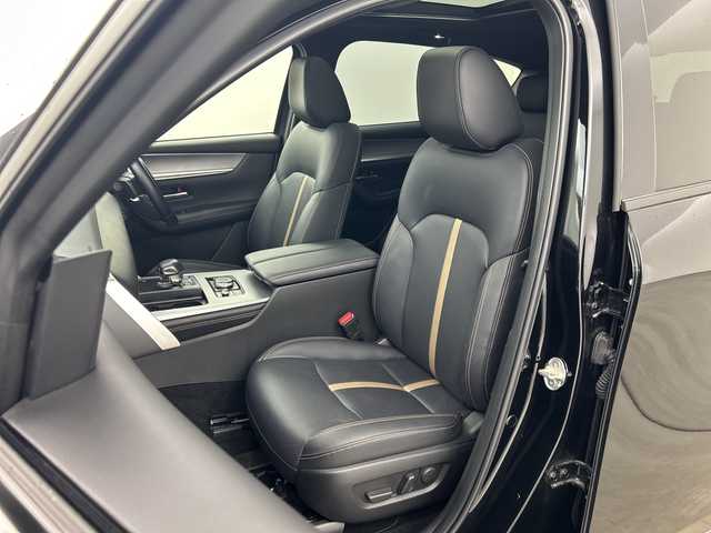 マツダ ＣＸ－６０ ＰＨＥＶ エクスクルーシブスポーツ 兵庫県 2023(令5)年 2.6万km ジェットブラックマイカ ・ドライバーパーソナライゼーションシステムパッケージ/・パノラマサンルーフ/・純正12.3インチナビ/TV/Bluetooth/USB/HDMI/Apple CarPlay/Android Auto/・全方位カメラ/・BOSEサウンドシステム/・前後ドライブレコーダー/・スマートブレーキサポート/・レーンキープアシスト/・レーダークルーズコントロール/・アダプティブLEDヘッドライト/・誤発進抑制制御/・ロードキープアシスト/・ドライバー異常対応システム/・ブラインドスポットモニタリング/・ヘッドアップディスプレイ/・レザーシート/・全席シートヒーター/・前席シートベンチレーション/・前席パワーシート（運転席メモリ付）/・ステアリングヒーター/・置くだけ充電/・パワーバックドア/・ヒルディセントコントロール/・クリアランスソナー/・LEDヘッドライト/・オートライト/・フォグランプ/・スマートキー