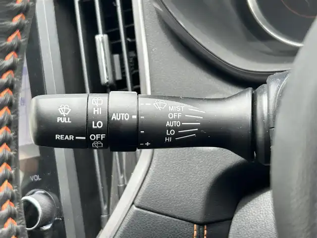 スバル インプレッサ ＸＶ 2．0i－S アイサイト 静岡県 2017(平29)年 1.9万km クールグレーカーキ アイサイト/４ＷＤ/純正８型ＳＤナビ/フルセグＴＶ/ＤＶＤ再/ＢＴオーディオ/バックカメラ/ブラインドスポットモニター/ドラレコ/ETC/レーンアシスト/クルーズコントロール追従機能あり/本革シート/前席電動シート/シートヒーター/USB充電/ウインカーミラー/革巻きステアリング/オートライト/ステアリングスイッチ/純正フロアマット/純正１８ＡＷ