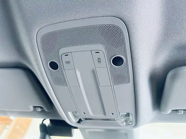 アウディ Ｑ２ ハッシュタグ ブラックスタイリング 大阪府 2019(平31)年 3.7万km 白 375台限定/ACC/バーチャルコックピット/純正ナビ/TV/バックカメラ/シートヒーター/純正18インチAW/電動リアゲート/サイドアシスト/クリアランスソナー/ETC/ドラレコ