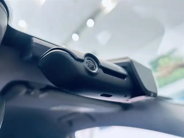 アウディ Ｑ２ ハッシュタグ ブラックスタイリング 大阪府 2019(平31)年 3.7万km 白 375台限定/ACC/バーチャルコックピット/純正ナビ/TV/バックカメラ/シートヒーター/純正18インチAW/電動リアゲート/サイドアシスト/クリアランスソナー/ETC/ドラレコ