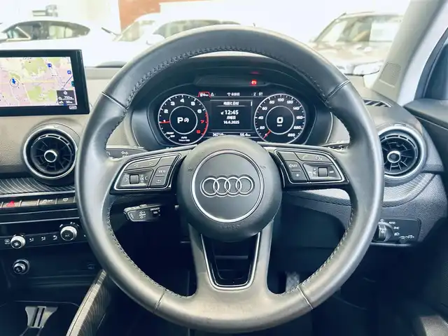 アウディ Ｑ２ ハッシュタグ ブラックスタイリング 大阪府 2019(平31)年 3.7万km 白 375台限定/ACC/バーチャルコックピット/純正ナビ/TV/バックカメラ/シートヒーター/純正18インチAW/電動リアゲート/サイドアシスト/クリアランスソナー/ETC/ドラレコ