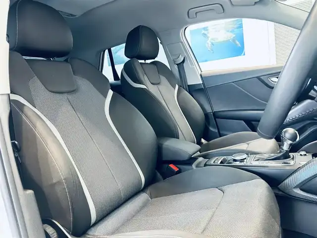 アウディ Ｑ２ ハッシュタグ ブラックスタイリング 大阪府 2019(平31)年 3.7万km 白 375台限定/ACC/バーチャルコックピット/純正ナビ/TV/バックカメラ/シートヒーター/純正18インチAW/電動リアゲート/サイドアシスト/クリアランスソナー/ETC/ドラレコ