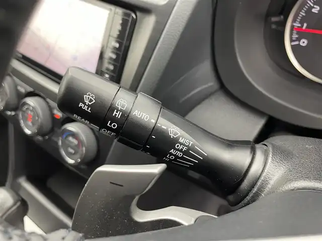 スバル インプレッサ スポーツ 2．0i 富山県 2014(平26)年 4.9万km アイスシルバーメタリック 純正ナビ（CN-R300WD）/　　ーーCD、DVD、bluetooth/フルセグTV/バックカメラ/ETC/純正AW付きサマータイヤセット積込み/キーレス /クルーズコントロール/パドルシフト/純正マット・社外バイザー/スペアキー