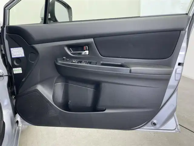 スバル インプレッサ スポーツ 2．0i 富山県 2014(平26)年 4.9万km アイスシルバーメタリック 純正ナビ（CN-R300WD）/　　ーーCD、DVD、bluetooth/フルセグTV/バックカメラ/ETC/純正AW付きサマータイヤセット積込み/キーレス /クルーズコントロール/パドルシフト/純正マット・社外バイザー/スペアキー