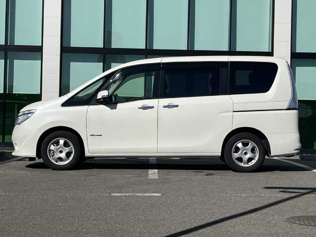 日産 セレナ 20X S HV Aセーフティ 和歌山県 2014(平26)年 3.5万km ブリリアントホワイトパール 純正ナビ/アラウンドビューモニター/エマージェンシーブレーキ/クルーズコントロール/レーンキープ/横滑り防止機能/ビルトインETC/前後ドライブレコーダー/純正フロアマット/アイドリングストップ/電動格納ミラー