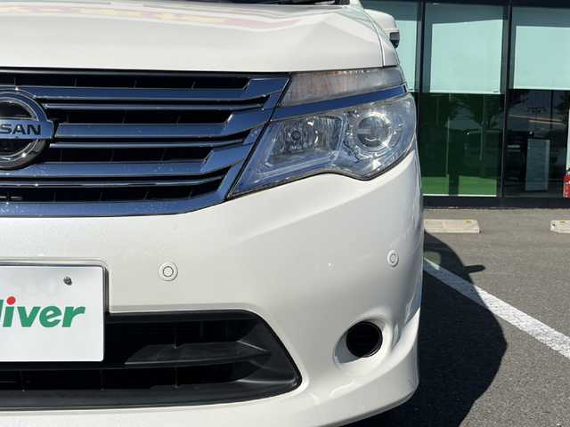 日産 セレナ 20X S HV Aセーフティ 和歌山県 2014(平26)年 3.5万km ブリリアントホワイトパール 純正ナビ/アラウンドビューモニター/エマージェンシーブレーキ/クルーズコントロール/レーンキープ/横滑り防止機能/ビルトインETC/前後ドライブレコーダー/純正フロアマット/アイドリングストップ/電動格納ミラー