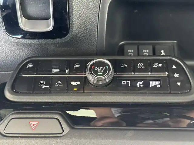 ホンダ Ｎ ＢＯＸ カスタム L 岡山県 2021(令3)年 4.8万km クリスタルブラックパール 純正メモリナビ　VXM-215Ci/Bluetooth、AM、FM、CD/バックカメラ/ETC/前席シートヒーター/片側パワースライドドア/レーダー探知機/ドライブレコーダー/プッシュスタート/ホンダセンシング/レーダークルーズコントロール/LEDヘッドライトフルセグテレビ