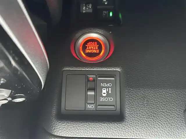 ホンダ Ｎ ＢＯＸ カスタム L 岡山県 2021(令3)年 4.8万km クリスタルブラックパール 純正メモリナビ　VXM-215Ci/Bluetooth、AM、FM、CD/バックカメラ/ETC/前席シートヒーター/片側パワースライドドア/レーダー探知機/ドライブレコーダー/プッシュスタート/ホンダセンシング/レーダークルーズコントロール/LEDヘッドライトフルセグテレビ