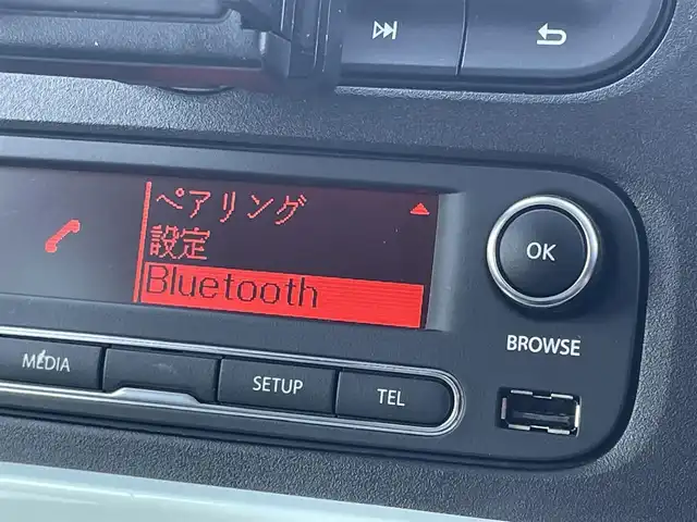 ルノー トゥインゴ ラ・パリジェンヌ キャンバスT 静岡県 2019(平31)年 4.4万km Ｌグリーン 30台限定モデル/専用エクステリア　サイドストライプ　カラー/専用インテリア/ハーフレザーシート シートヒーター /車線逸脱警報/電動キャンバストップ/プライバシーガラス /キーレス/ETC