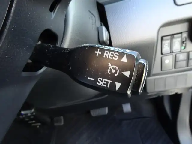 トヨタ ルーミー カスタムG S 千葉県 2017(平29)年 4万km ブラックマイカメタリック 純正ナビ（NSZT-Y66T）/・フルセグTV/・バックカメラ/・Bluetooth/・FM/AMラジオ/スマートアシストIII/・衝突警報機能/・衝突回避支援ブレーキ機能/・誤発進抑制制御機能/・先行車発進お知らせ機能/・オートハイビーム/ETC2.0/両側パワースライドドア/シートヒーター/アイドリングストップ/デジタルインナーミラー/ステアリングスイッチ/スマートキー2本/保証書/取扱説明書