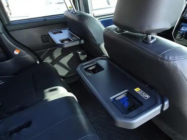 トヨタ ルーミー カスタムG S 千葉県 2017(平29)年 4万km ブラックマイカメタリック 純正ナビ（NSZT-Y66T）/・フルセグTV/・バックカメラ/・Bluetooth/・FM/AMラジオ/スマートアシストIII/・衝突警報機能/・衝突回避支援ブレーキ機能/・誤発進抑制制御機能/・先行車発進お知らせ機能/・オートハイビーム/ETC2.0/両側パワースライドドア/シートヒーター/アイドリングストップ/デジタルインナーミラー/ステアリングスイッチ/スマートキー2本/保証書/取扱説明書