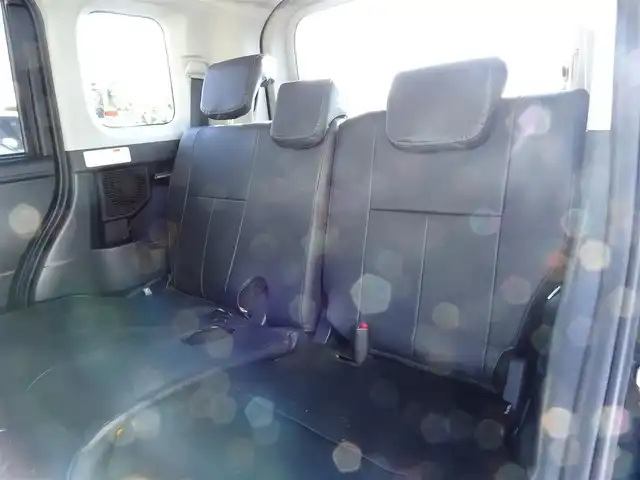トヨタ ルーミー カスタムG S 千葉県 2017(平29)年 4万km ブラックマイカメタリック 純正ナビ（NSZT-Y66T）/・フルセグTV/・バックカメラ/・Bluetooth/・FM/AMラジオ/スマートアシストIII/・衝突警報機能/・衝突回避支援ブレーキ機能/・誤発進抑制制御機能/・先行車発進お知らせ機能/・オートハイビーム/ETC2.0/両側パワースライドドア/シートヒーター/アイドリングストップ/デジタルインナーミラー/ステアリングスイッチ/スマートキー2本/保証書/取扱説明書