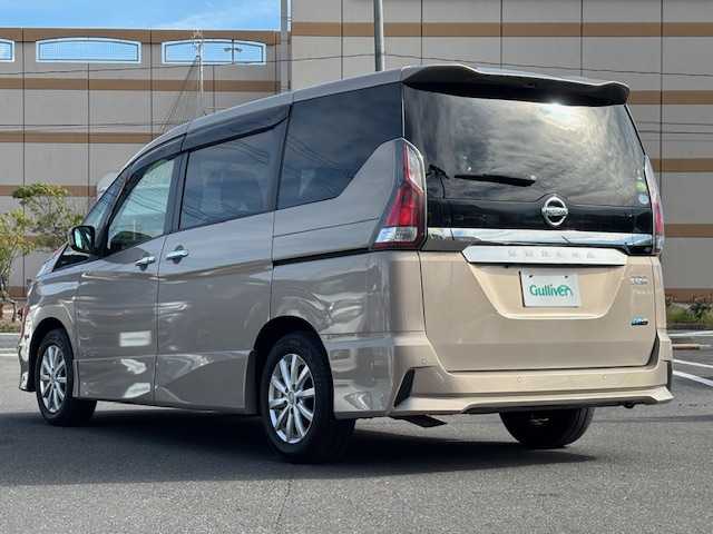 日産 セレナ 宮城県 2017(平29)年 8.2万km カシミヤグレージュ 登録時走行距離　８１８７７ｋｍ/プッシュスタート/オートホールド/Wエアコン/ETC２．０/プロパイロット/コンフォートフラッシャー/後席フリップダウンモニター/純正ナビ(地図SD未挿入)/コーナーセンサー/電動ミラー/パワーステアリング/パワーウインドウ/クルーズコントロール/フロアマット純正/装着タイヤ22年製ダンロップRV505/ABS/横滑り防止装置/オートライト