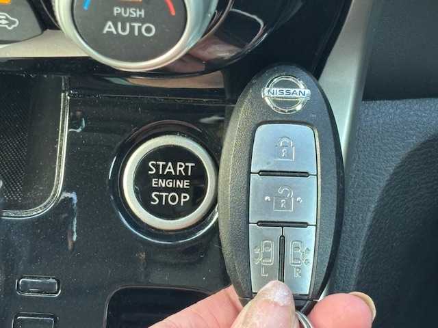 日産 セレナ ハイウェイスター プロパイロットED 宮城県 2017(平29)年 8.2万km カシミヤグレージュ 登録時走行距離　８１８７７ｋｍ/プッシュスタート/オートホールド/Wエアコン/ETC２．０/プロパイロット/コンフォートフラッシャー/後席フリップダウンモニター/純正ナビ(地図SD未挿入)/コーナーセンサー/電動ミラー/パワーステアリング/パワーウインドウ/クルーズコントロール/フロアマット純正/装着タイヤ22年製ダンロップRV505/ABS/横滑り防止装置/オートライト