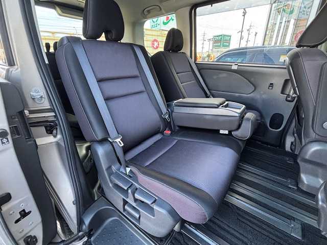 日産 セレナ ハイウェイスター プロパイロットED 宮城県 2017(平29)年 8.2万km カシミヤグレージュ 登録時走行距離　８１８７７ｋｍ/プッシュスタート/オートホールド/Wエアコン/ETC２．０/プロパイロット/コンフォートフラッシャー/後席フリップダウンモニター/純正ナビ(地図SD未挿入)/コーナーセンサー/電動ミラー/パワーステアリング/パワーウインドウ/クルーズコントロール/フロアマット純正/装着タイヤ22年製ダンロップRV505/ABS/横滑り防止装置/オートライト