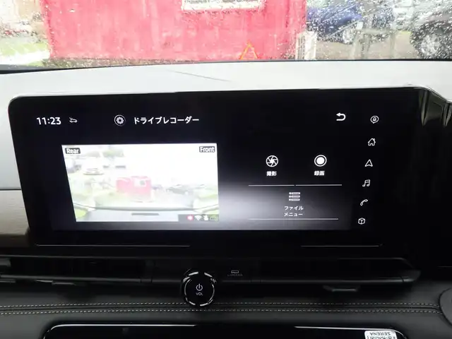 日産 セレナ ハイウェイスター V 千葉県 2023(令5)年 3万km プリズムホワイト エマージェンシーブレーキ/プロパイロット/インテリジェントクルーズコントロール/インテリジェントルームミラー/ハンズフリー両側パワースライドドア/純正コネクトナビ/地デジTV/【Bluetooth接続】/【Apple CarPlay　Android Auto対応】/アラウンドビューモニター/ドライブレコーダー/ワイヤレス充電/革巻きステアリング/ステアリングスイッチ/ETC/LEDヘッドライト/フォグライト/ウインカーミラー/コーナーセンサー/純正16インチアルミホイル/サイド/カーテンエアバッグ/インテリジェントキー