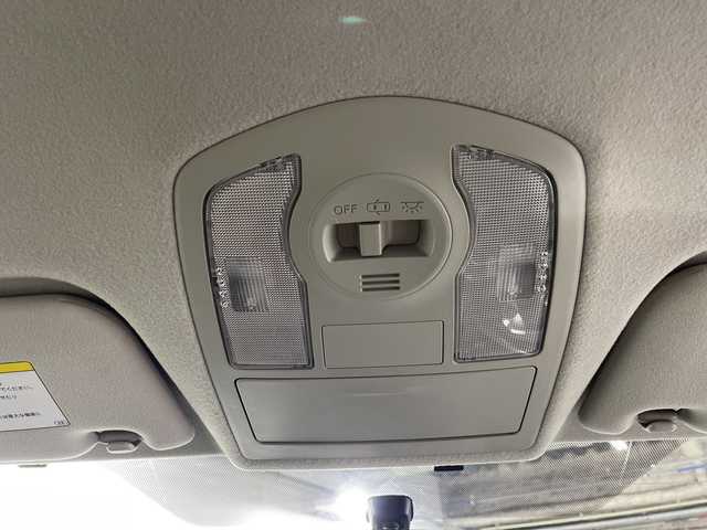 トヨタ プリウス α S 沖縄県 2012(平24)年 6.6万km ダークブルーマイカ ワンオーナー　/禁煙車　/純正ナビ　/（フルセグＴＶ　ＣＤ　ＤＶＤ　Ｂｌｕｅｔｏｏｔｈ）　/バックカメラ　/ＥＴＣ/ステアリングスイッチ　/オートライト　/スマートキー　/ヘッドライトレベライザー　/純正ドアバイザー/電格ミラー