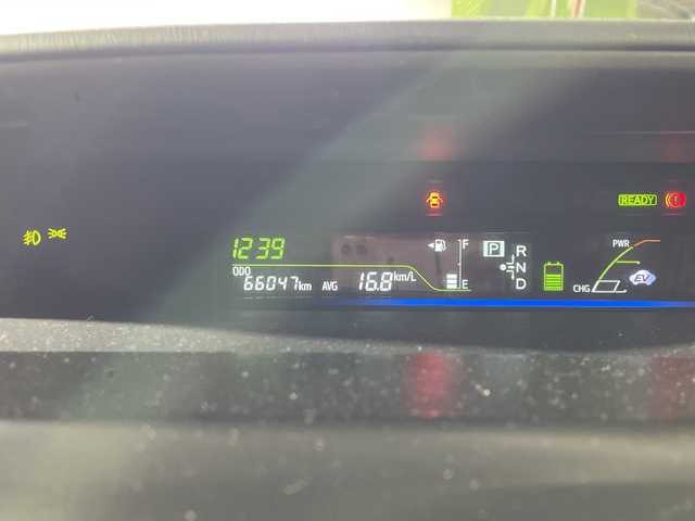 トヨタ プリウス α S 沖縄県 2012(平24)年 6.6万km ダークブルーマイカ ワンオーナー　/禁煙車　/純正ナビ　/（フルセグＴＶ　ＣＤ　ＤＶＤ　Ｂｌｕｅｔｏｏｔｈ）　/バックカメラ　/ＥＴＣ/ステアリングスイッチ　/オートライト　/スマートキー　/ヘッドライトレベライザー　/純正ドアバイザー/電格ミラー