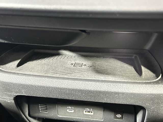 日産 セレナ ハイウェイスター V 広島県 2023(令5)年 6.4万km プリズムホワイト 禁煙/寒冷地仕様/・シートヒーター/・ステアリングヒーター/エマージェンシーブレーキ/車線逸脱警報/プロパイロット/ふらつき警報/踏み間違え防止/標識認識/先行車発進告知/コーナーセンサー/BSW/インテリジェントルームミラー/純正コネクティッドナビ/・フルセグ/Bluetooth/スマホ連携/HDMI/アラウンドビューモニター/ドライブレコーダー/ワイヤレス充電/ハンズフリー両側パワースライドドア/革巻きステアリング/パドルシフト/LEDヘッドライト/フォグランプ/オートライト/電動パーキングブレーキ/オートホールド/ヘッドライトレベライザー/スマートキー/プッシュスタート/スペアキー/ETC２．０/純正１６インチアルミホイール