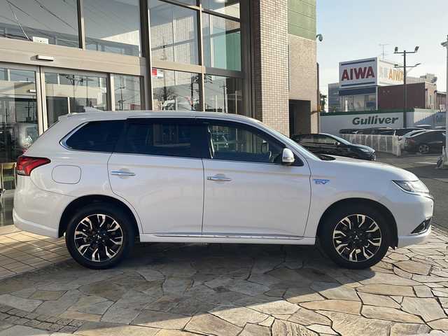 三菱 アウトランダー ＰＨＥＶ