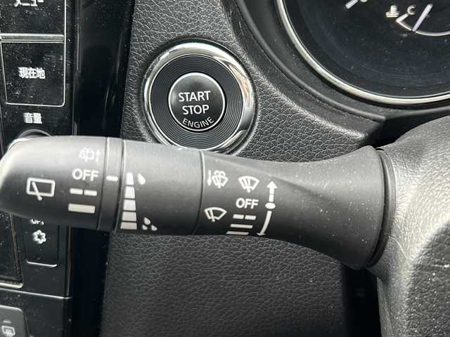 日産 エクストレイル 20X 山形県 2018(平30)年 5.7万km ブリリアントホワイトパール ４WD/純正メモリーナビ/（Bluetooth/CD/DVD/フルセグ)/衝突被害軽減システム/バックカメラ/ステアリングスイッチ/フリップダウンモニター/コーナーセンサー/ビルトインETC/純正フロアマット/横滑り防止装着/ドアバイザー/電動格納ミラー/LEDライト