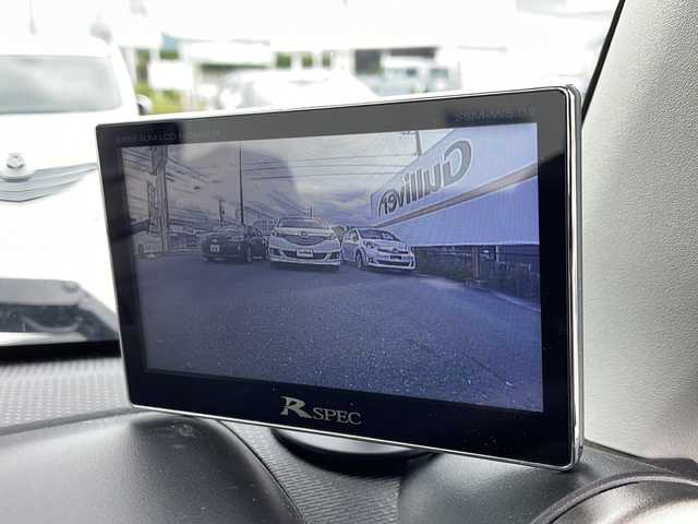 スズキ ジムニー シエラ JC 山口県 2024(令6)年 1.7万km ピュアホワイトP ワンオーナー/社外ディスプレイオーディオ(BT/USB/HDMI）/社外フロントカメラ/社外モニター/CLLINK 3インチリフトアップキット/CLLINK フロントグリル/CLLINK スクエアルーフラック/CLLINK リアゲートボックス/CLLINK ラダー/RAYS 16インチアルミホイール/純正LEDヘッドライト/純正フォグランプ/オートライト/社外マフラー/前席シートヒーター/革巻きステアリング/ステアリングスイッチ/クルーズコントロール/DAC/クリアフューエルリッドカバー/社外ボンネットダンパー/衝突被害軽減ブレーキ/LKA/横滑り防止/コーナーセンサー/アイドリングストップ/スマートキー/社外フロアマット/ETC/電動格納ウインカードアミラー