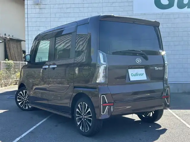 ダイハツ タント カスタム RS 静岡県 2022(令4)年 1.7万km プラムブラウンクリスタルマイカ 純正ＳＤナビ　/・フルセグＴＶ　/・Ｂｌｕｅｔｏｏｔｈ接続　/・ＤＶＤ再生　/・ＵＳＢ入力端子　/Ｂカメラ　/両側パワスラ　/前後コーナーセンサー　/衝突軽減　/プッシュスタート/スマートキー/スペアキー/ＥＴＣ　/前後ドラレコ　/前席シートヒーター/ＬＥＤオートライト/純正フロアマット/純正15インチアルミホイール/ハーフレザーシート/保証書/取り扱い説明書