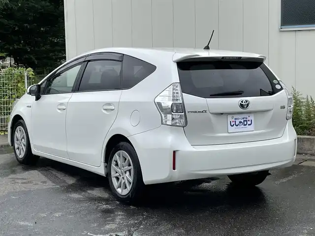 トヨタ プリウス α S 福島県 2013(平25)年 11.6万km ホワイトパールクリスタルシャイン (株)IDOMが運営する【じしゃロン福島店】の自社ローン専用車両になります。こちらは現金またはオートローンご利用時の価格です。自社ローンご希望の方は別途その旨お申付け下さい/純正ナビ/ドアバイザー/ステアリングリモコン/ETC/カーテンエアバック/オートエアコン/プッシュスタート