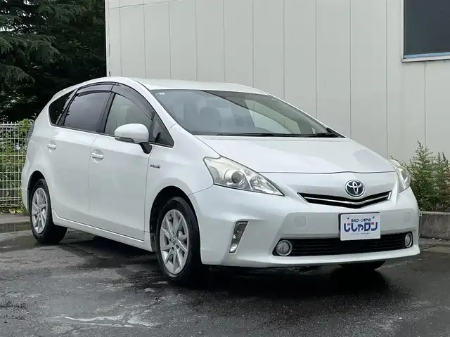 トヨタ プリウス α S 福島県 2013(平25)年 11.6万km ホワイトパールクリスタルシャイン (株)IDOMが運営する【じしゃロン福島店】の自社ローン専用車両になります。こちらは現金またはオートローンご利用時の価格です。自社ローンご希望の方は別途その旨お申付け下さい/純正ナビ/ドアバイザー/ステアリングリモコン/ETC/カーテンエアバック/オートエアコン/プッシュスタート