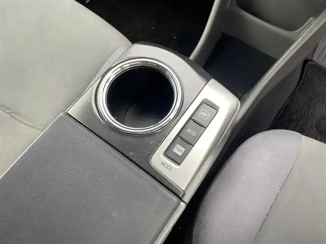 トヨタ プリウス α S 福島県 2013(平25)年 11.6万km ホワイトパールクリスタルシャイン (株)IDOMが運営する【じしゃロン福島店】の自社ローン専用車両になります。こちらは現金またはオートローンご利用時の価格です。自社ローンご希望の方は別途その旨お申付け下さい/純正ナビ/ドアバイザー/ステアリングリモコン/ETC/カーテンエアバック/オートエアコン/プッシュスタート