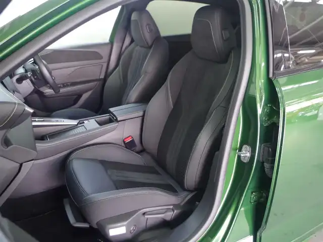 プジョー ３０８ GTライン ブルーHDi 兵庫県 2023(令5)年 1.6万km 緑 純正ナビ/全方位カメラ/アップルカープレイ/ドライブレコーダー前後カメラ/シートヒーター/ハンドルヒーター/LKA/BSM/ACC/フロアマット/運転席電動シート/ETC/Bluetooth