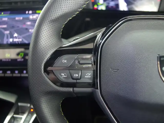 プジョー ３０８ GTライン ブルーHDi 兵庫県 2023(令5)年 1.6万km 緑 純正ナビ/全方位カメラ/アップルカープレイ/ドライブレコーダー前後カメラ/シートヒーター/ハンドルヒーター/LKA/BSM/ACC/フロアマット/運転席電動シート/ETC/Bluetooth