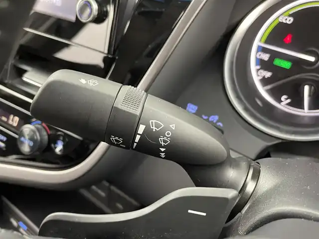 トヨタ カムリ WSレザーパッケージ 大分県 2021(令3)年 7万km プラチナホワイトパールマイカ ワンオーナー/GRエアロ（F、S、R）/TRDマフラー/TOYOTAセーフティセンス/・プリクラッシュセーフティ/・レーントレーシングアシスト/・レーダークルーズコントロール/・オートマチックハイビーム/ブラインドスポットモニター/リアクロストラフィックアラート/ヘッドアップディスプレイ/JBLサウンドシステム/9型ディスプレイオーディオ/・ナビ機能有り、フルセグTV、USB/・CD/DVD、BT対応/・AppleCarPlay、AndroidAuto/ステアリングスイッチ/バックカメラ/黒革シート/・前席パワーシート/前席シートヒーター/ビルトインETC/社外ドライブレコーダー（前、後、車内）/横滑り防止装置/電動格納ミラー/純正フロアマット/オートライト/LEDヘッドライト/LEDフォグ/純正18インチアルミホイール/クリアランスソナー /保証書、取説、スペアキー