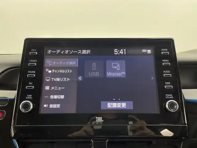 トヨタ カムリ WSレザーパッケージ 大分県 2021(令3)年 7万km プラチナホワイトパールマイカ ワンオーナー/GRエアロ（F、S、R）/TRDマフラー/TOYOTAセーフティセンス/・プリクラッシュセーフティ/・レーントレーシングアシスト/・レーダークルーズコントロール/・オートマチックハイビーム/ブラインドスポットモニター/リアクロストラフィックアラート/ヘッドアップディスプレイ/JBLサウンドシステム/9型ディスプレイオーディオ/・ナビ機能有り、フルセグTV、USB/・CD/DVD、BT対応/・AppleCarPlay、AndroidAuto/ステアリングスイッチ/バックカメラ/黒革シート/・前席パワーシート/前席シートヒーター/ビルトインETC/社外ドライブレコーダー（前、後、車内）/横滑り防止装置/電動格納ミラー/純正フロアマット/オートライト/LEDヘッドライト/LEDフォグ/純正18インチアルミホイール/クリアランスソナー /保証書、取説、スペアキー