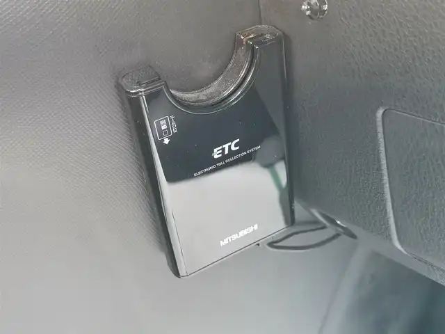 トヨタ エスクァイア Gi 茨城県 2014(平26)年 19.3万km スパークリングブラックパールクリスタルシャイン アルパインナビ/【TV・CD・DVD・SD・ラジオ・USB・BT・HDMI】/アルパイン製フリップダウンモニター/クルコン/ETC/Bカメラ/シートヒーター/MTモード付AT/両側パワスラ/後席AAC/オートライト/オートハイビーム/Fフォグ/LEDライト