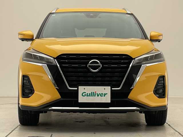 日産 キックス X 愛知県 2021(令3)年 3.4万km サンライトイエロー 純正9型ナビ　SDカードなし/全方位カメラ/クルーズコントロール/プロパイロット/シートヒーター/バックカメラ/コーナーセンサー/純正アルミホイール/ルーフレール/LEDヘッドライト/ステアリングヒーター/インテリジェントミラー/オートマチックハイビーム/ドライブレコーダー/ETC/衝突軽減システム/フルセグ/CD DVD/ステアリングスイッチ/スマートキー/プッシュスタート