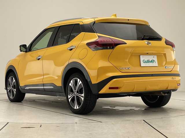 日産 キックス X 愛知県 2021(令3)年 3.4万km サンライトイエロー 純正9型ナビ　SDカードなし/全方位カメラ/クルーズコントロール/プロパイロット/シートヒーター/バックカメラ/コーナーセンサー/純正アルミホイール/ルーフレール/LEDヘッドライト/ステアリングヒーター/インテリジェントミラー/オートマチックハイビーム/ドライブレコーダー/ETC/衝突軽減システム/フルセグ/CD DVD/ステアリングスイッチ/スマートキー/プッシュスタート