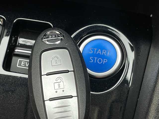 日産 キックス X 愛知県 2021(令3)年 3.4万km サンライトイエロー 純正9型ナビ　SDカードなし/全方位カメラ/クルーズコントロール/プロパイロット/シートヒーター/バックカメラ/コーナーセンサー/純正アルミホイール/ルーフレール/LEDヘッドライト/ステアリングヒーター/インテリジェントミラー/オートマチックハイビーム/ドライブレコーダー/ETC/衝突軽減システム/フルセグ/CD DVD/ステアリングスイッチ/スマートキー/プッシュスタート