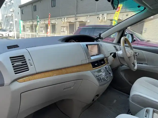 トヨタ エスティマ G 愛知県 2007(平19)年 10.9万km シルバーM ワンオーナー/両側パワースライドドア/Carrozzeria製HDDナビ〈AVIC-HRZ88〉/DVD／MS／地デジTV/バックカメラ/運転席パワーシート/アンテナ分離型ETC/インテリジェントAFS付HIDヘッドライト/純正フォグランプ/2列目リラックスキャプテンシート〈オットマン付〉/３列目荷室下格納/純正17インチAW/スマートキー＆プッシュスタート