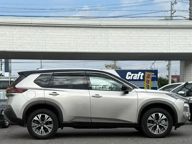 日産 エクストレイル X 愛知県 2023(令5)年 1.9万km 茶Ⅱ /純正メモリナビ//AM/FM/HDMI/フルセグ/BT/SD//プロパイロット//ビルトインETC2.0//バックカメラ//前後純正ドライブレコーダー//インテリジェントエマージェンシーブレーキ//後側方車両検知警報//後側方衝突防止支援//ハンドル支援//車線逸脱警報//車線逸脱坊地支援//踏み間違い衝突防止支援//標識検知機能//クリアランスソナー//後退時車両検知警報//インテリジェントクルーズコントロール//D・N席パワーシート//D・N席シートヒーター//オートLEDヘッドライト//オートハイビーム//フォグランプ//ヘッドライトレベライザー//ルーフレール//e-Pedal//EV MODE//D MODE//ステアリングスイッチ//オートリトラクタブルウィンカーミラー//純正フロアマット//純正ドアバイザー//プッシュスタート//スペアキー//取扱説明書//保証書