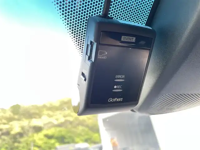 ホンダ ヴェゼル ハイブリッド RS ホンダセンシング 愛媛県 2018(平30)年 7.3万km クリスタルブラックパール 純正ディーラーナビ（VXM-187VFEi）/フルセグTV/Bluetooth/CD/DVD/バックカメラ/ホンダセンシング/-衝突軽減ブレーキ/-アダプティブクルーズコントロール/-車線維持システム/-パーキングセンサーシステム/ビルトインETC/純正ドライブレコーダー/ハーフレザーシート/前席シートヒーター/電動パーキングブレーキ/オートブレーキホールド/純正18インチアルミホイール/純正フロアマット/取扱説明書/保証書/スペアキー
