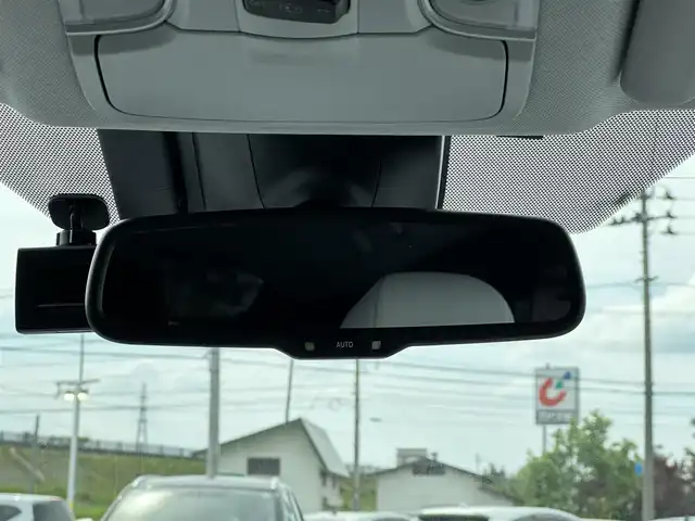 トヨタ プリウス A ツーリングセレクション 山形県 2016(平28)年 10.1万km ホワイトパールクリスタルシャイン ４WD/BSM/寒冷地仕様/レーダークルーズコントロール/パーキングアシスト/スペアキー/純正9型ナビ/（AM/FM/Bluetooth/フルセグ）/D席シートヒーター/ビルトインETC/スマートキー/純正アルミホイール/純正フロアマット/レーンキープアシスト/横滑り防止装置/ドアバイザー/電動格納ミラー
