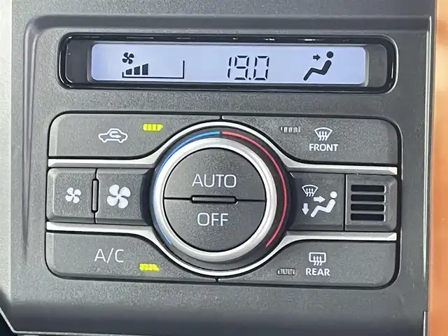 ダイハツ タフト G 千葉県 2021(令3)年 2.2万km レイクブルーメタリック 禁煙車/スマートアシスト/・衝突軽減ブレーキ/・先行車発進システム/・車線逸脱警報システム/・レーンキープアシスト/・コーナーセンサー/スカイルーフ/純正メモリナビ/・型番：NMZK-W71D/・CD/DVD/USB/Bluetooth/フルセグTV/・バックカメラ/・ETC/革巻きステアリング/・ステアリングスイッチ/DNシートヒーター/電子パーキング/・ブレーキホールド/社外フロアマット/社外ドアバイザー/純正15インチAW/電動格納ウインカーミラー/プッシュスタート/・スマートキー/・スペアキー/アイドリングストップ