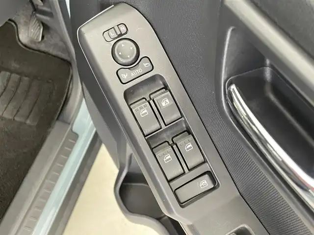 ダイハツ タフト G 千葉県 2021(令3)年 2.2万km レイクブルーメタリック 禁煙車/スマートアシスト/・衝突軽減ブレーキ/・先行車発進システム/・車線逸脱警報システム/・レーンキープアシスト/・コーナーセンサー/スカイルーフ/純正メモリナビ/・型番：NMZK-W71D/・CD/DVD/USB/Bluetooth/フルセグTV/・バックカメラ/・ETC/革巻きステアリング/・ステアリングスイッチ/DNシートヒーター/電子パーキング/・ブレーキホールド/社外フロアマット/社外ドアバイザー/純正15インチAW/電動格納ウインカーミラー/プッシュスタート/・スマートキー/・スペアキー/アイドリングストップ